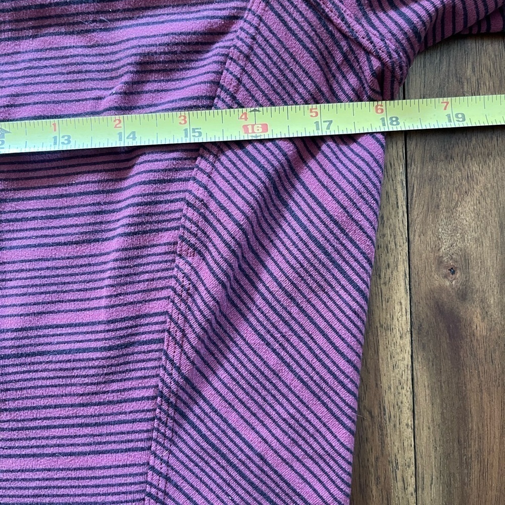 Lululemon long sleeve shirt - Picture 8 of 8